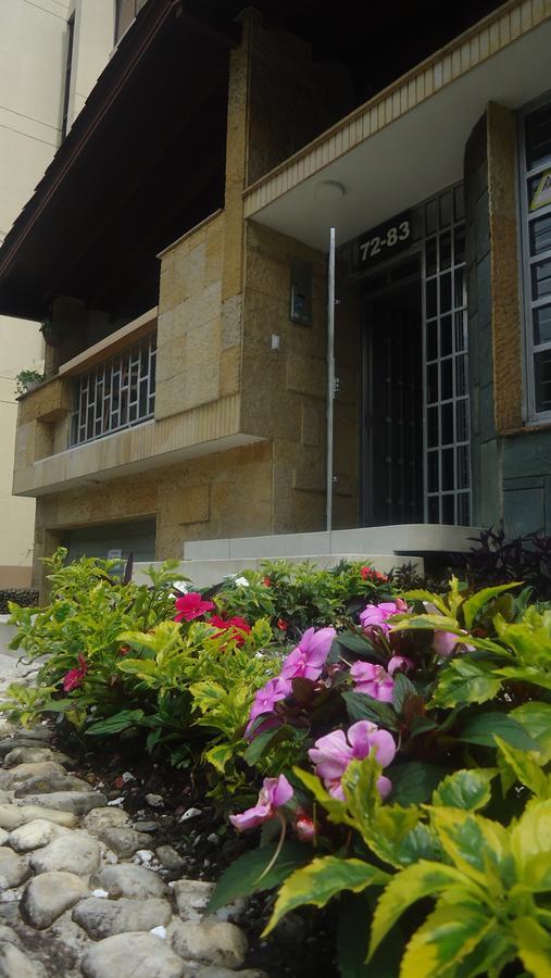 Iris Hostel Меделин Екстериор снимка